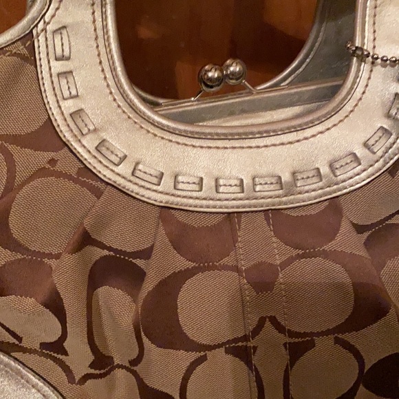 Coach purse - Picture 3 of 12